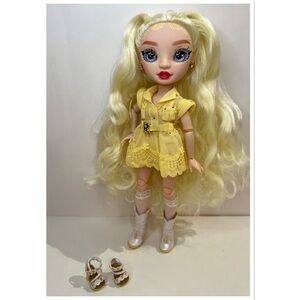 Rainbow High Delilah Fields Doll